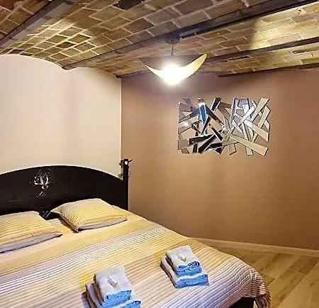 Bleautiful Josephine Hotel 4*